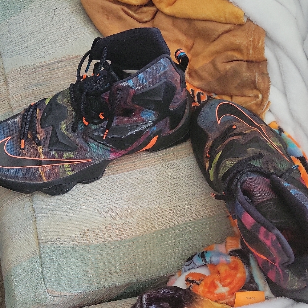 Adult Mens Multicolor Athletic
